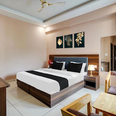 Super Townhouse Tapovan Esterno foto