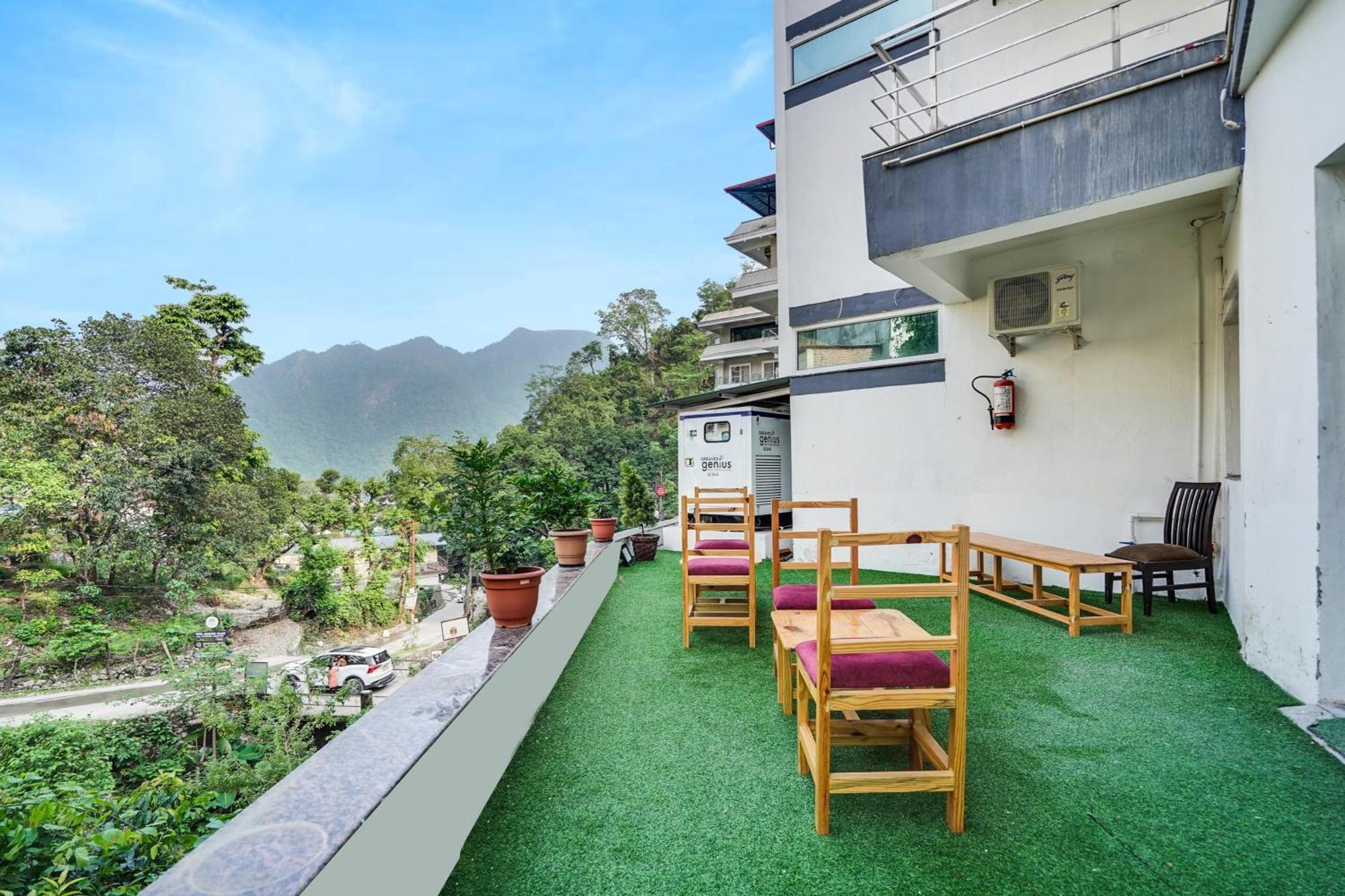 Super Townhouse Tapovan Esterno foto