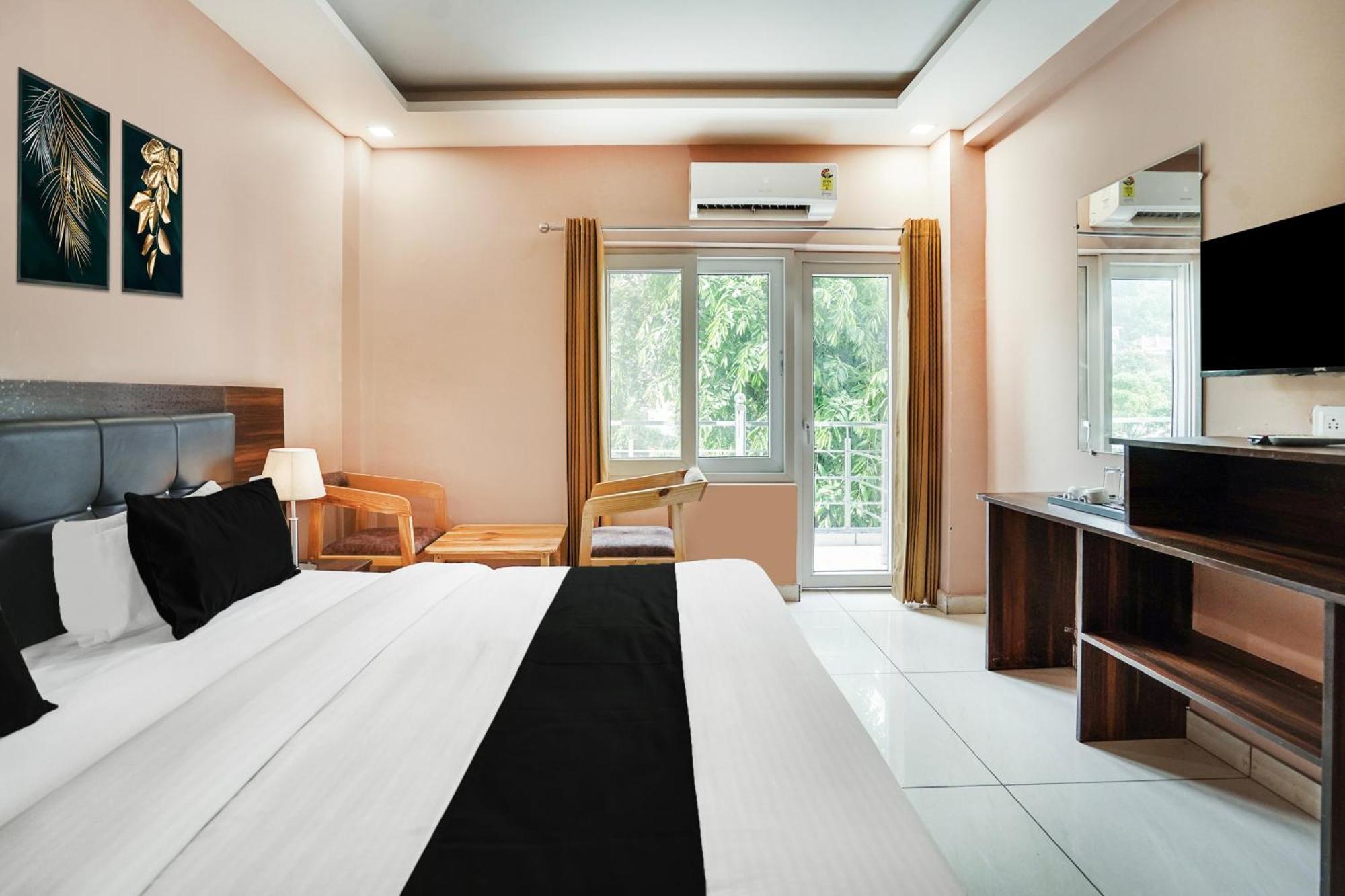 Super Townhouse Tapovan Esterno foto
